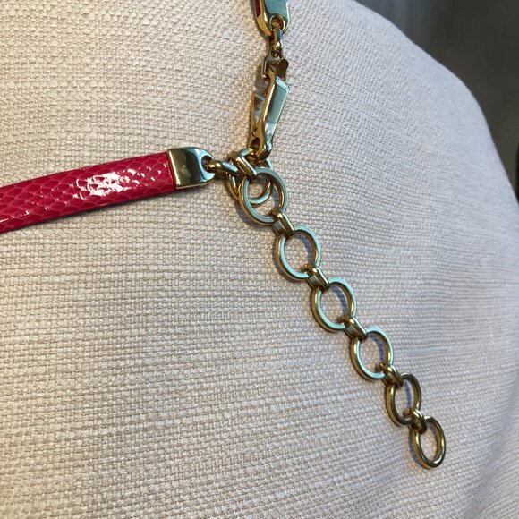 Vintage CARLISLE Real Snake Skin Pink Belt w Gold Tone Hardware/Chain Carlisle | Accessories | Vintage Carlisle Real Snake Skin  main image 3